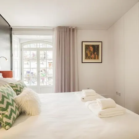 River View 2 Bed *