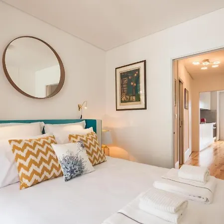 River View 2 Bed